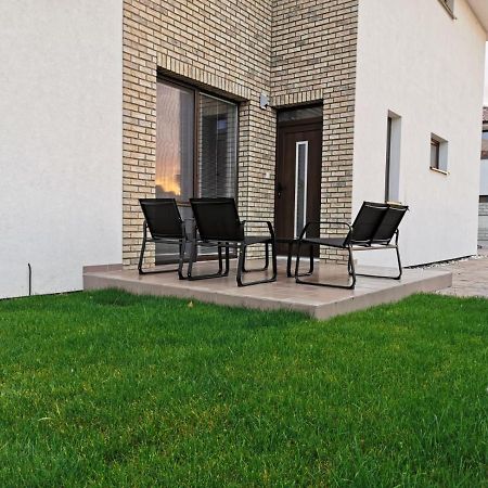 Appartement Relax And Sun à Dunajská Streda Extérieur photo