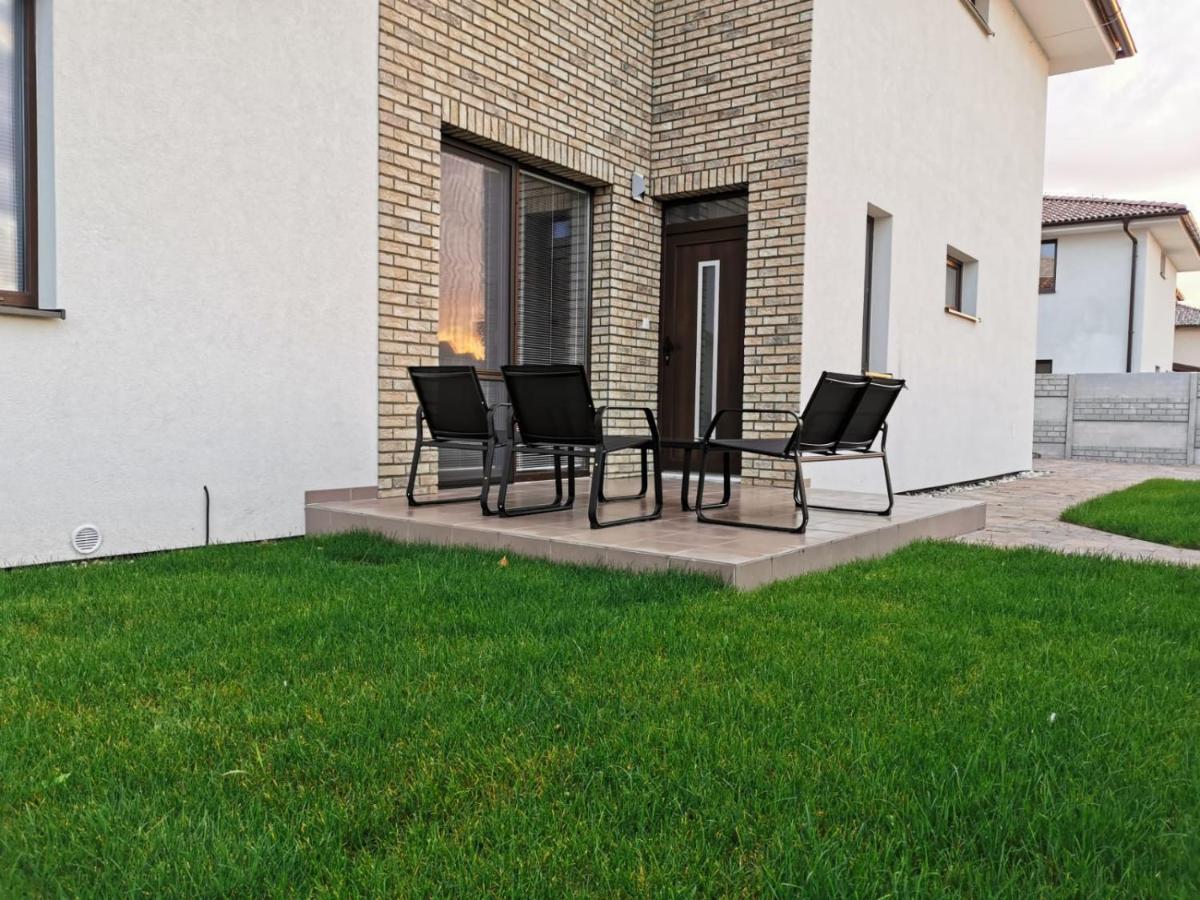Appartement Relax And Sun à Dunajská Streda Extérieur photo