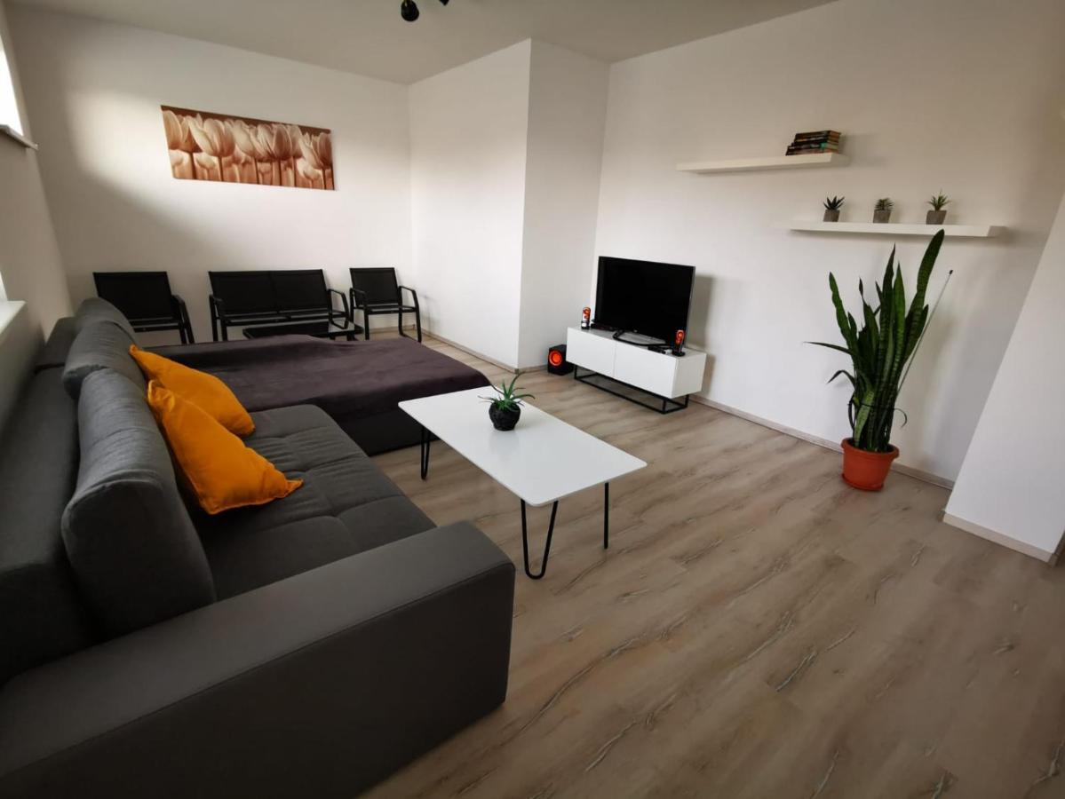 Appartement Relax And Sun à Dunajská Streda Extérieur photo