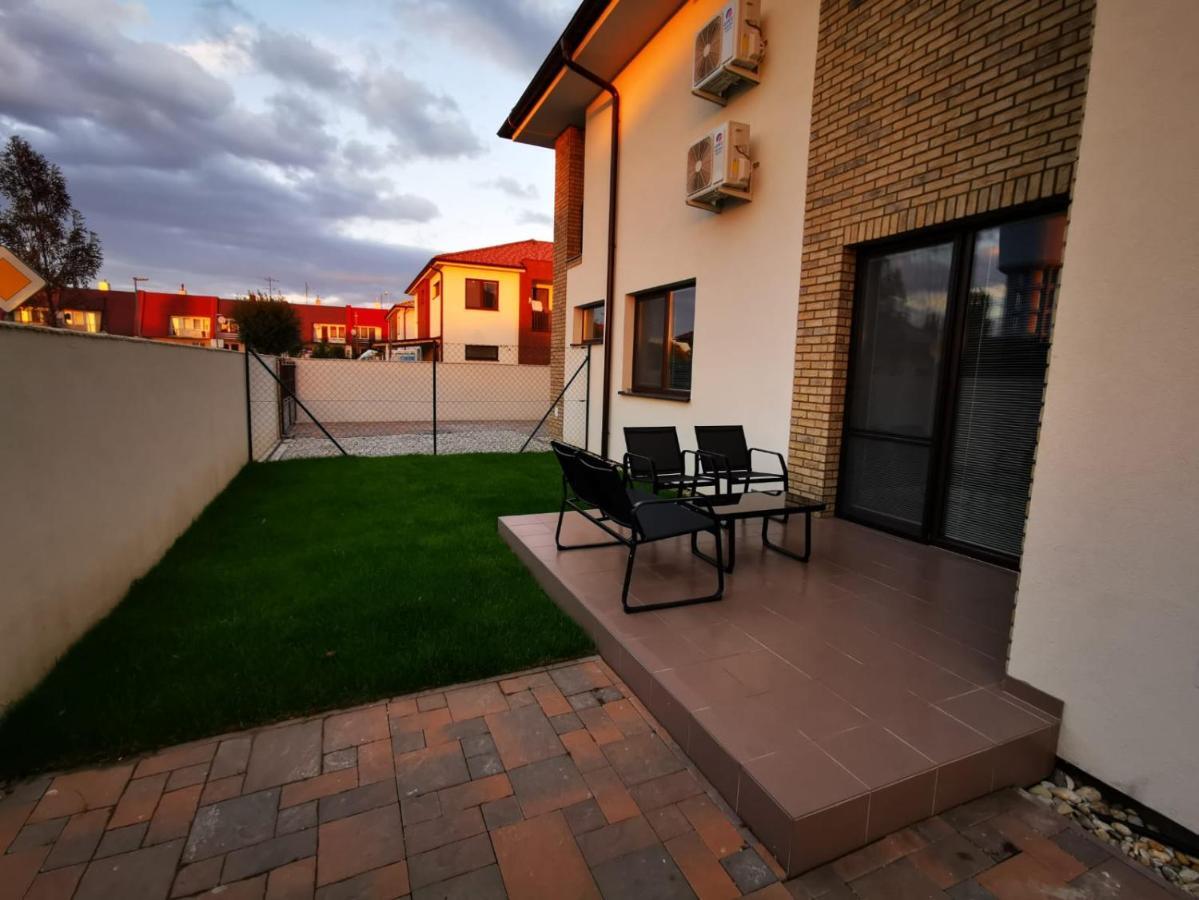 Appartement Relax And Sun à Dunajská Streda Extérieur photo